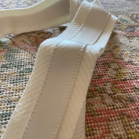 Beautiful Sequin Never Been Used Arm Sling - Picture 3 of 3